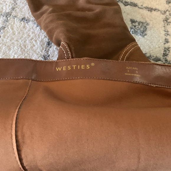 Brown suede boots - Picture 3 of 3